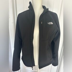 Women’s black The North Face jacket zip up size M